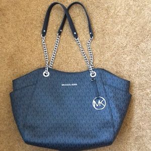 MICHAEL KORS handbag 👜